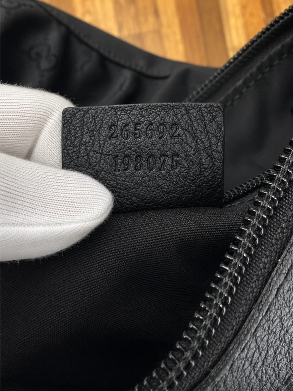 Gucci GG Abbey Shoulder Bag - Black - Picture 5 of 5